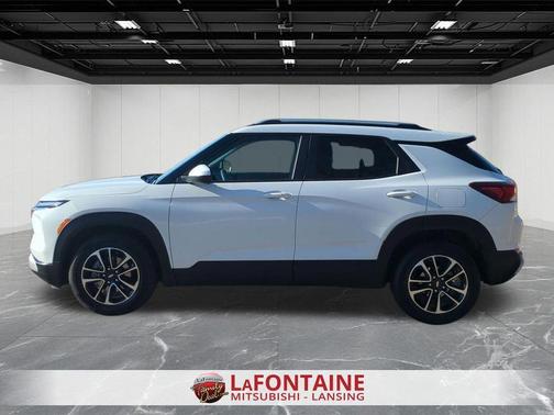 Summit White 2025 Chevrolet Trailblazer LT