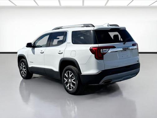 Summit White 2023 GMC Acadia FWD SLE