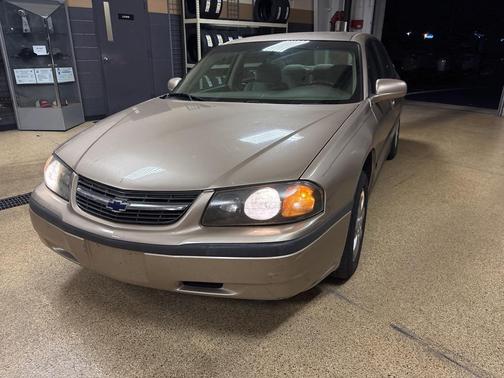 2004 Chevrolet Impala Base