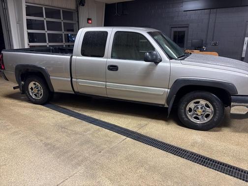 2004 Chevrolet Silverado 1500 LS Extended Cab