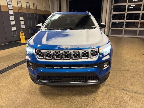 2024 Jeep Compass Latitude Lux