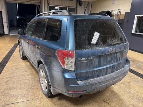 2010 Subaru Forester 2.5 X Premium