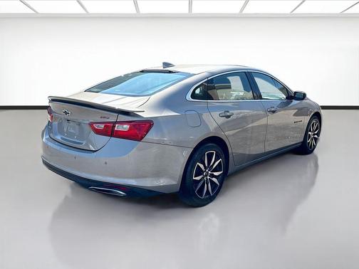 2025 Chevrolet Malibu FWD RS