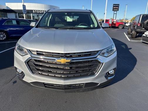2021 Chevrolet Traverse LT Cloth