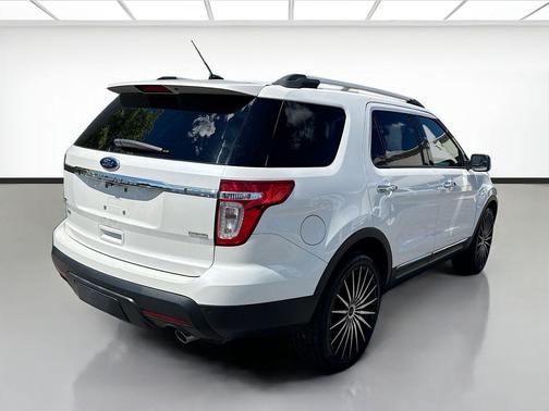 White Platinum Metallic Tri-Coat 2013 Ford Explorer XLT