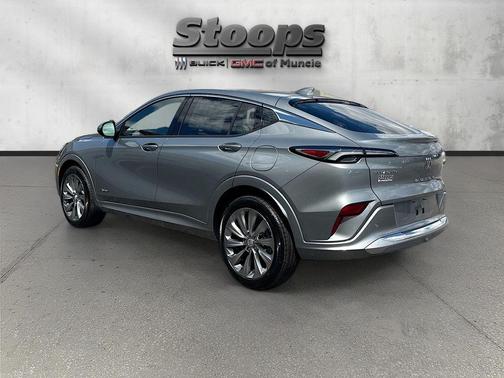 Moonstone Gray Metallic 2026 Buick Envista Avenir