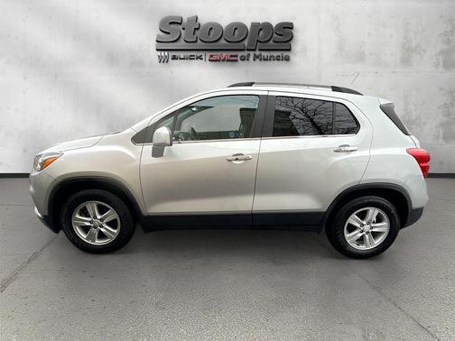 Silver Ice Metallic 2020 Chevrolet Trax LT