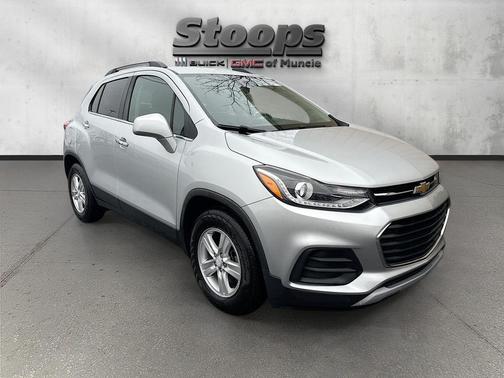 Silver Ice Metallic 2020 Chevrolet Trax LT