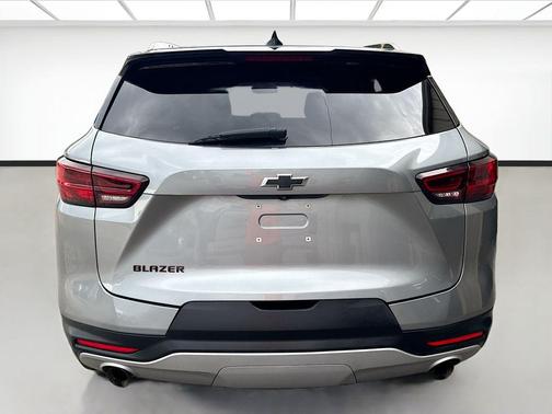 Sterling Gray Metallic 2024 Chevrolet Blazer 2LT
