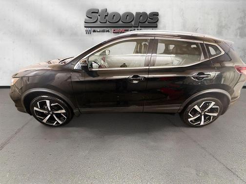 2022 Nissan Rogue Sport SL