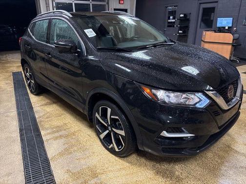 2022 Nissan Rogue Sport SL