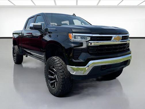 Black 2025 Chevrolet Silverado 1500 LT