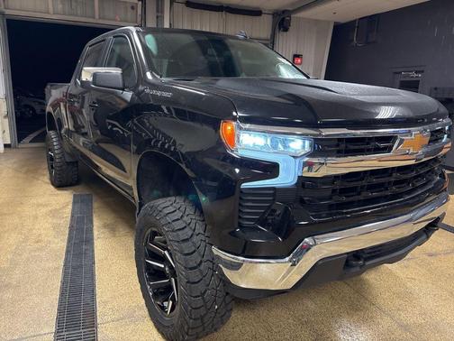 Black 2025 Chevrolet Silverado 1500 LT