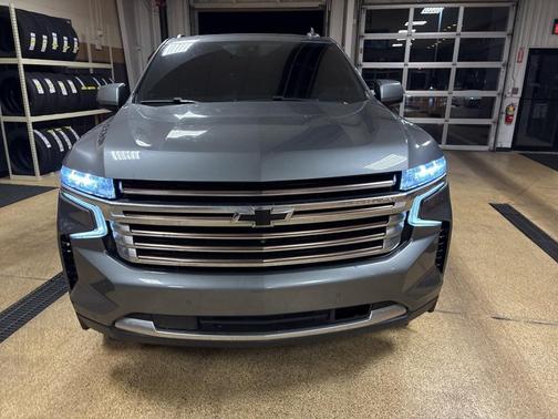 2021 Chevrolet Suburban 4WD High Country