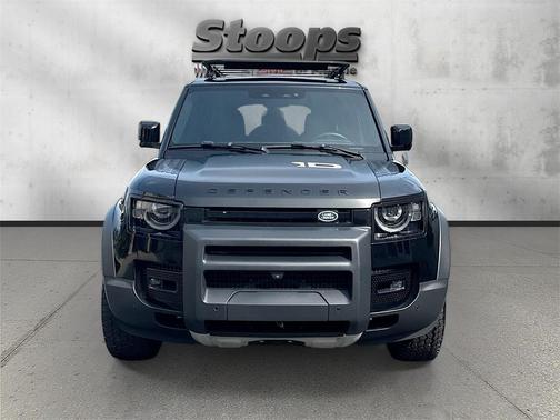 2023 Land Rover Defender 130 SE