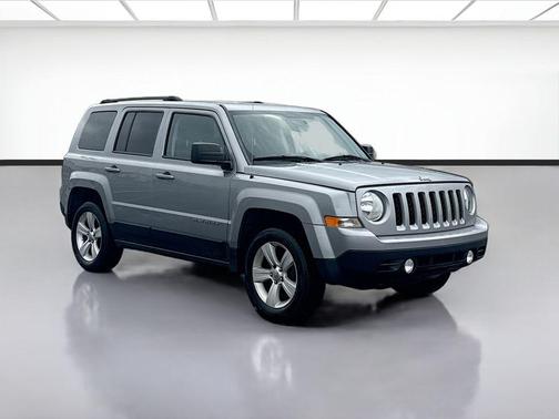 Billet Silver Metallic Clearcoat 2016 Jeep Patriot Latitude