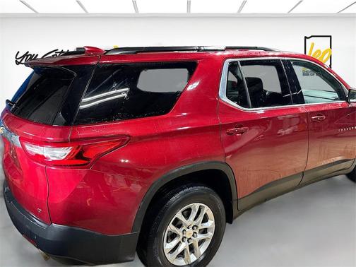 2021 Chevrolet Traverse LT Cloth
