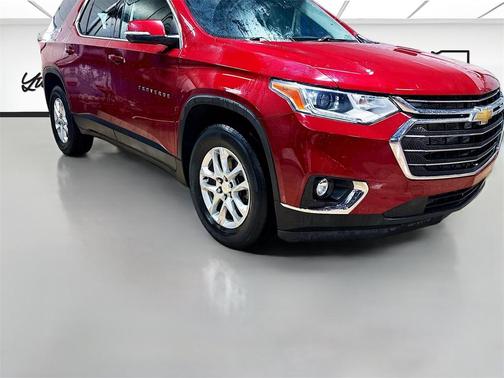 2021 Chevrolet Traverse LT Cloth