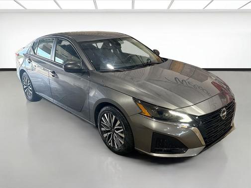 Gun Metallic 2025 Nissan Altima 2.5 SV