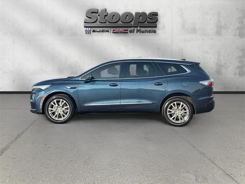 2023 Buick Enclave Essence AWD