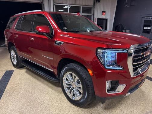 2023 GMC Yukon SLT