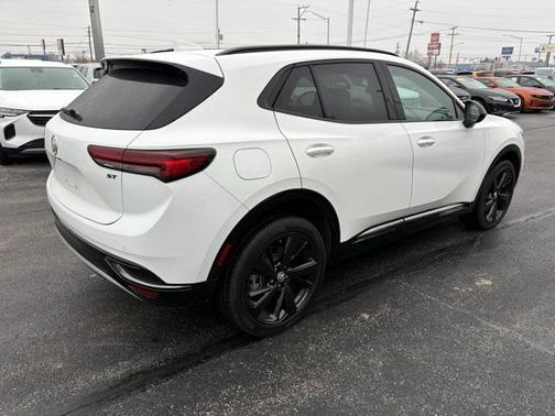 2022 Buick Envision FWD Essence