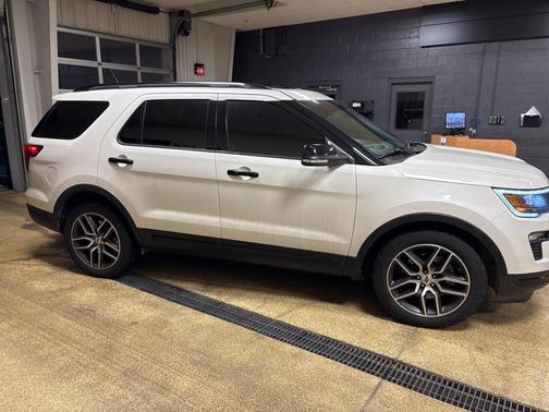 2018 Ford Explorer Sport