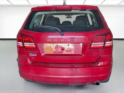 Brilliant Red Tri-Coat Pearl 2013 Dodge Journey SE