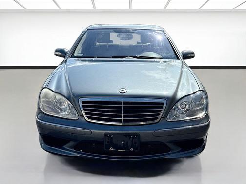 Gray 2005 Mercedes-Benz S-Class 4MATIC
