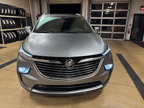 2023 Buick Enclave Essence AWD