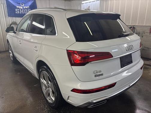 2022 Audi Q5 45 S line Premium Plus