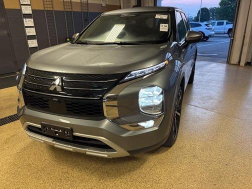 2024 Mitsubishi Outlander