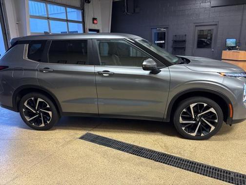 2024 Mitsubishi Outlander