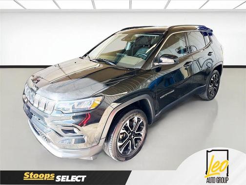 Diamond Black Crystal Pearlcoat 2022 Jeep Compass Limited