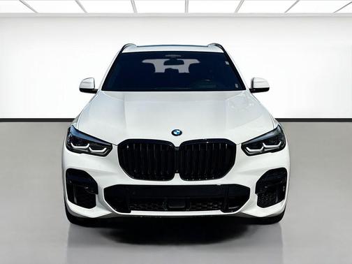 White 2023 BMW X5 M50i