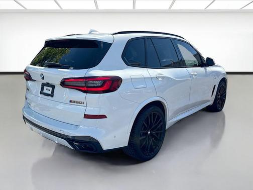 White 2023 BMW X5 M50i