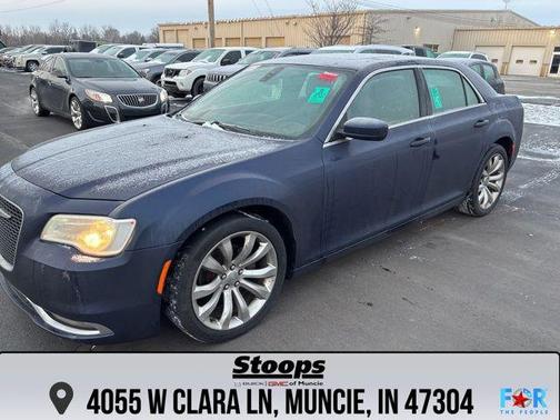 2017 Chrysler 300 Limited