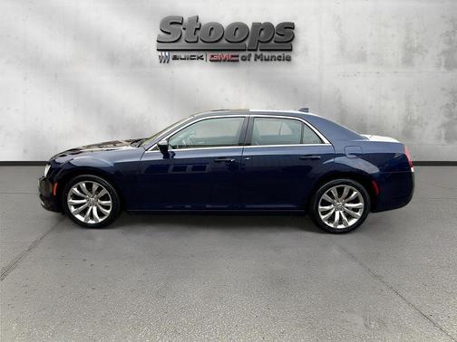 2017 Chrysler 300 Limited