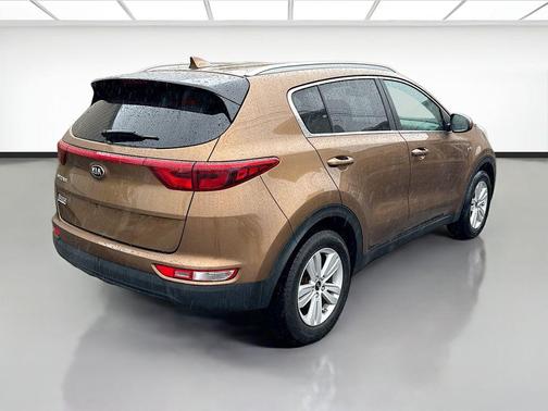 Burnished Copper 2017 Kia Sportage LX