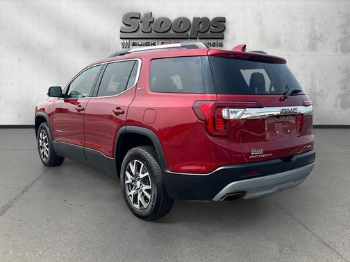 2023 GMC Acadia AWD SLT