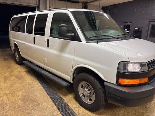 2022 Chevrolet Express 3500 RWD 3500 Extended Wheelbase LS