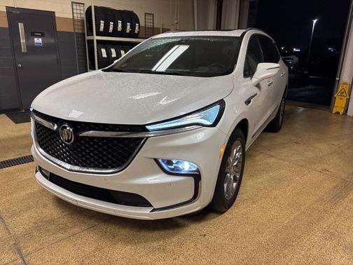 2022 Buick Enclave AWD Avenir
