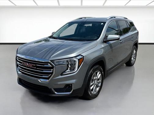 Sterling Metallic 2024 GMC Terrain SLT