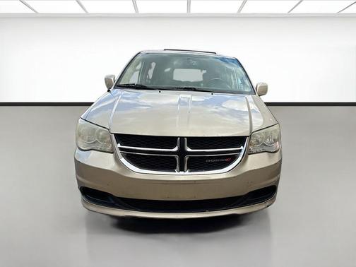 Cashmere Pearlcoat 2013 Dodge Grand Caravan SXT