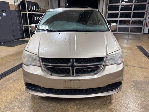 Cashmere Pearlcoat 2013 Dodge Grand Caravan SXT