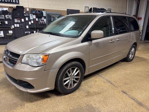 Cashmere Pearlcoat 2013 Dodge Grand Caravan SXT