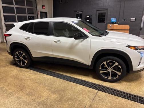 2024 Chevrolet Trax FWD 1RS