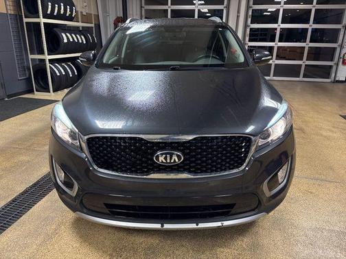 Platinum Graphite 2016 Kia Sorento EX