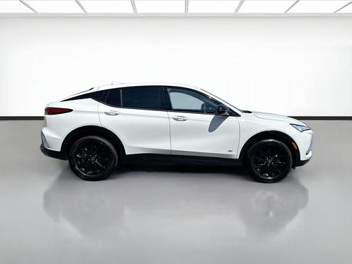Summit White 2026 Buick Envista Sport Touring