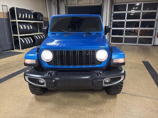 2025 Jeep Gladiator High Tide